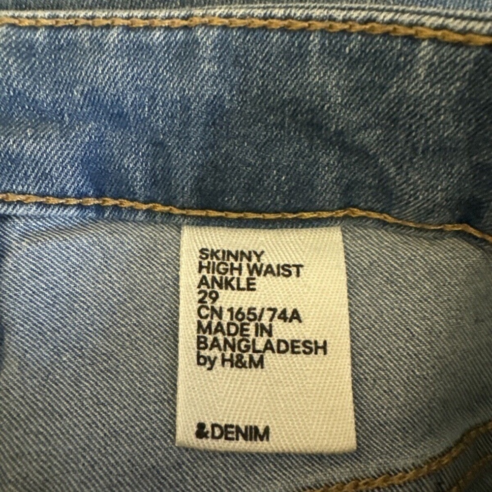 H&M "Skinny High Waist Ankle" Size 29 Medium Wash High-Rise Skinny Leg Jeans - Picture 3 of 4